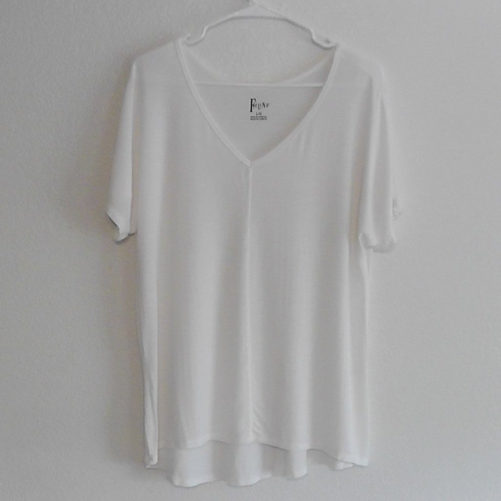 Felina Hi-low White Tee Shirt Super Soft Size L